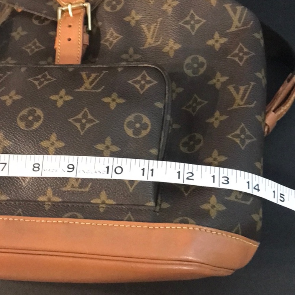 LOUIS VUITTON UNISEX BACK-PAC W/ADJUSTABLE SHOULDER STRAPS & OUTSIDE ZIP STORAGE - Picture 14 of 16